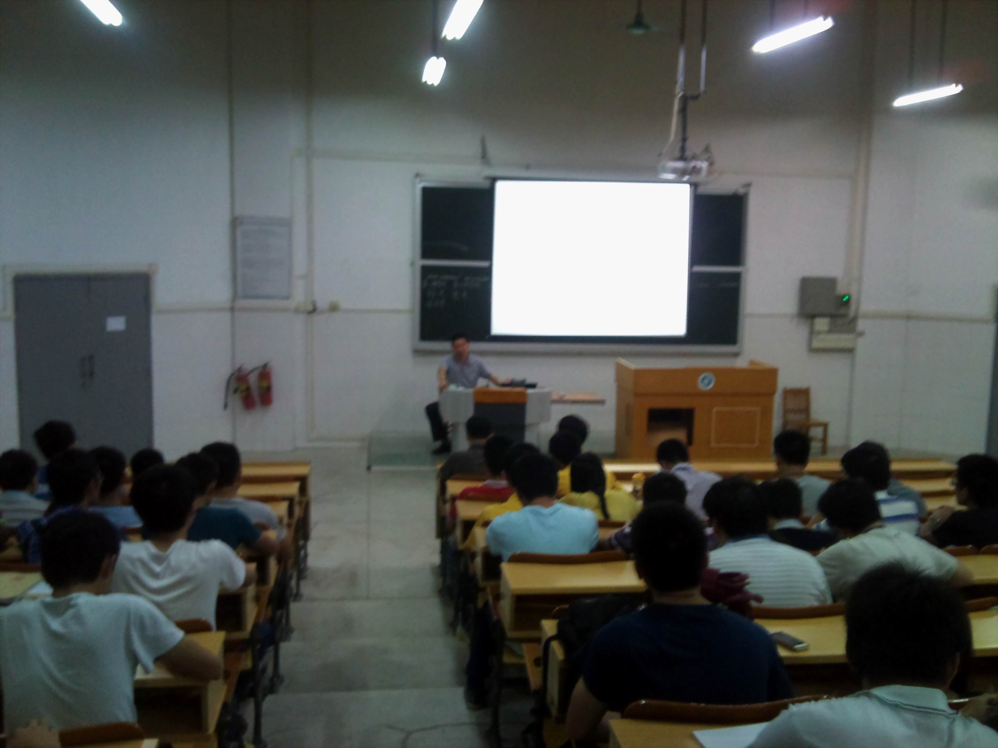 机电学院宿舍活动1